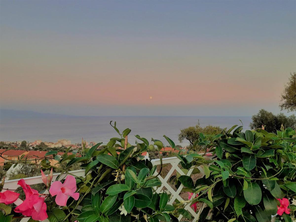 Villa Infinity ∞ Santa Teresa Di Riva Buitenkant foto